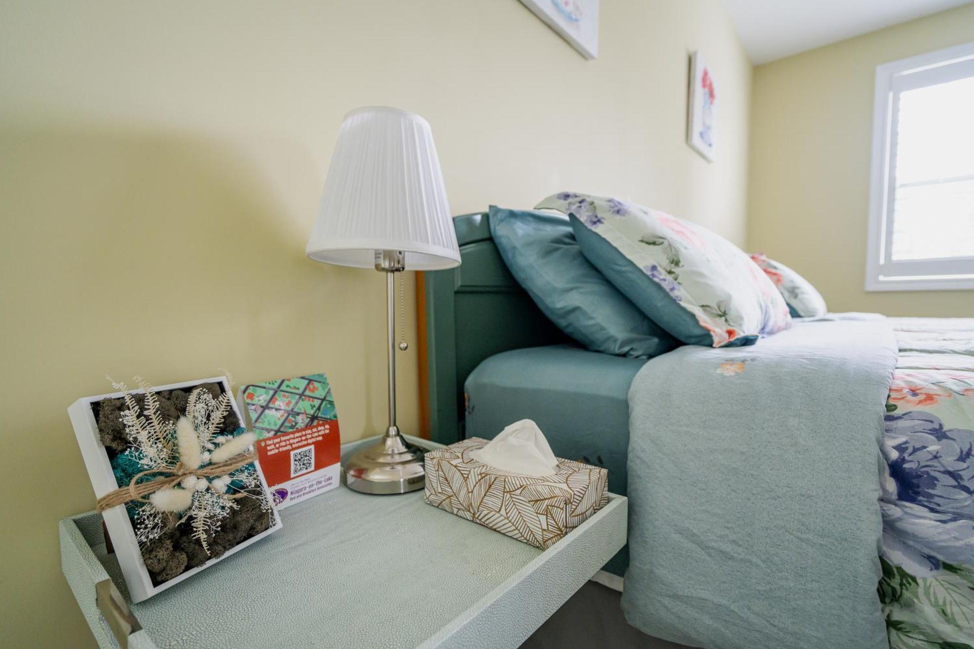 Old Town Country Landing Bed and Breakfast Niagara-on-the-Lake Buitenkant foto