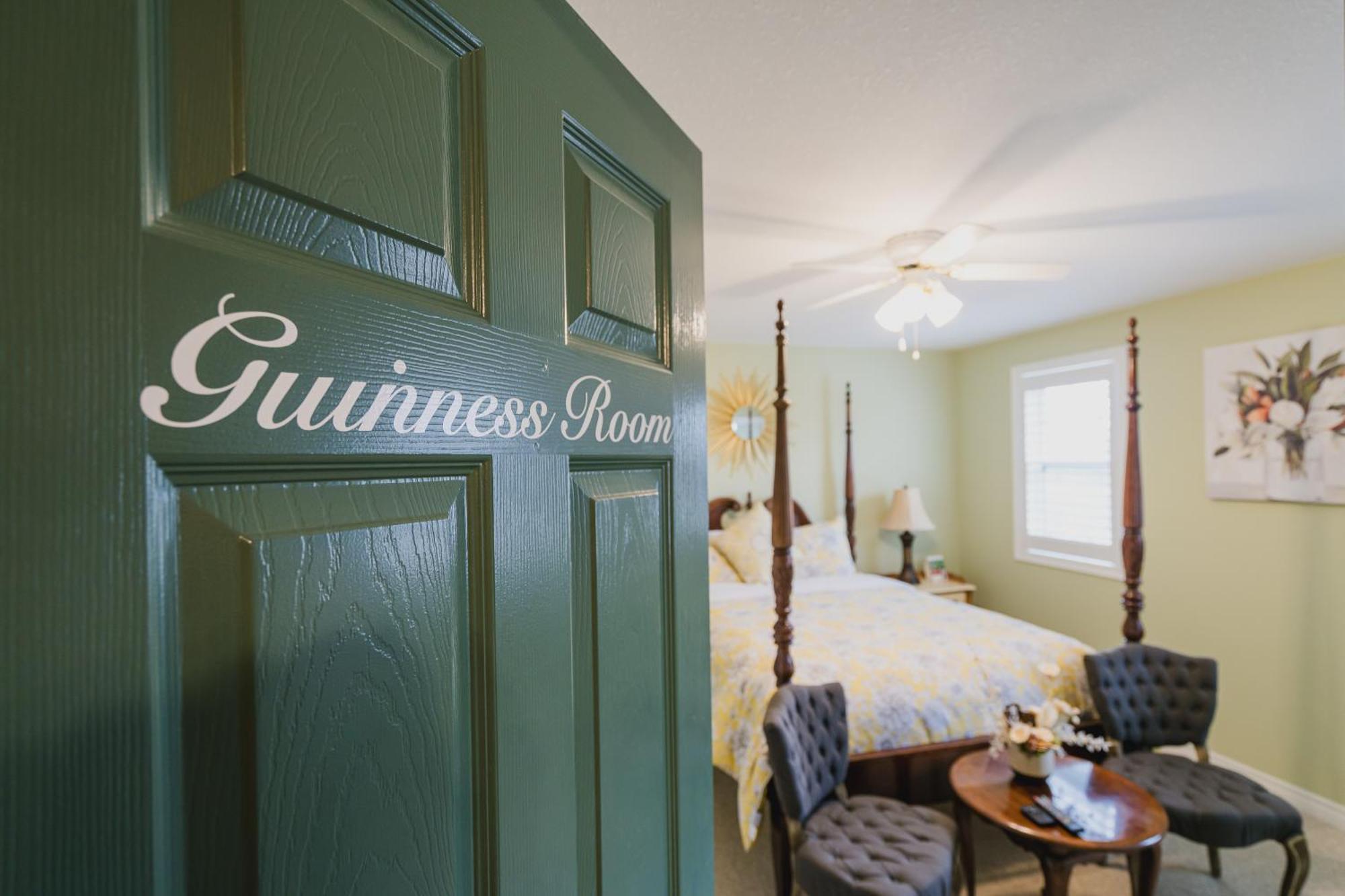 Old Town Country Landing Bed and Breakfast Niagara-on-the-Lake Buitenkant foto